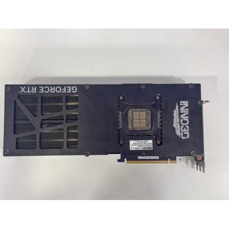PLACA GRÁFICA [USADA] INNO3D RTX 5090 X3 OC 32GB DDR7